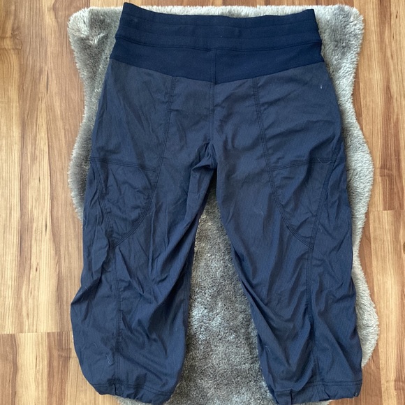 Lululemon Studio Crop - Picture 13 of 14